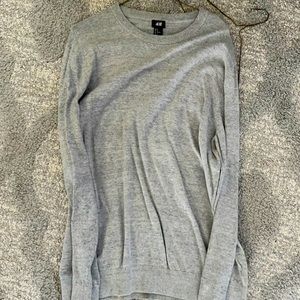 H&M gray sweater. Like New. XL